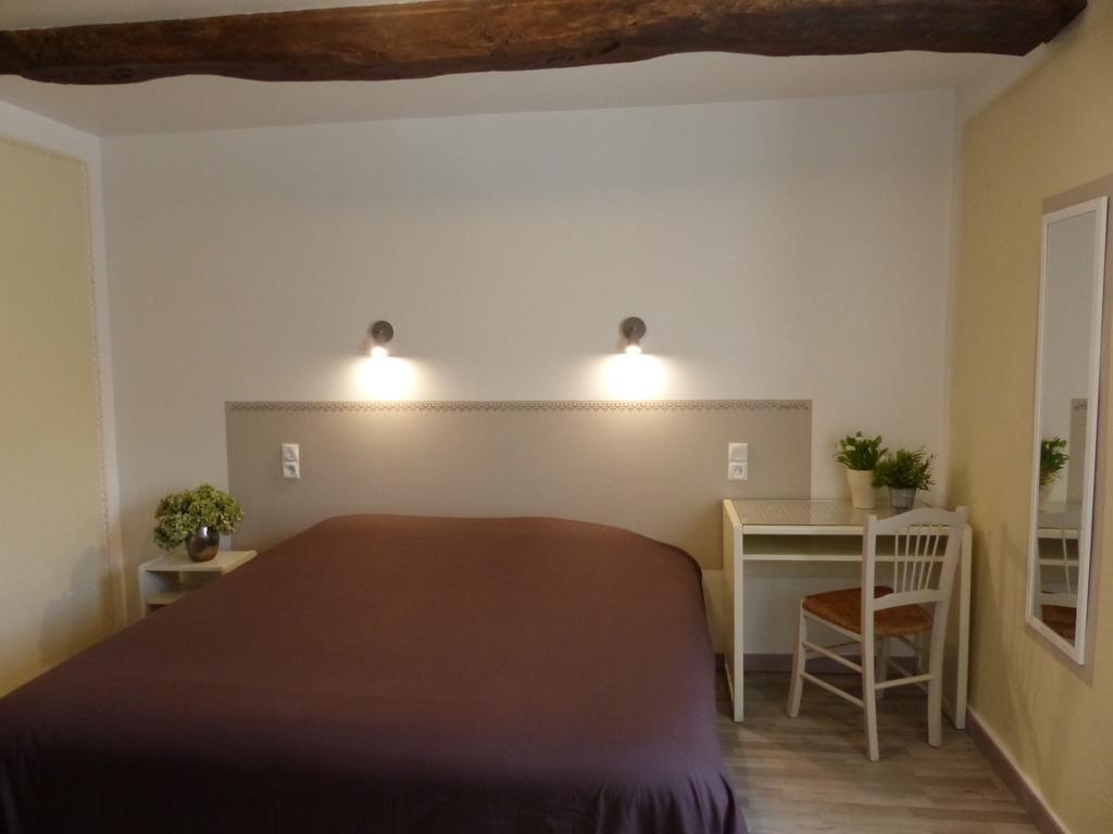 Auberge De Trente Pas Saint-Ferréol-Trente 객실 사진